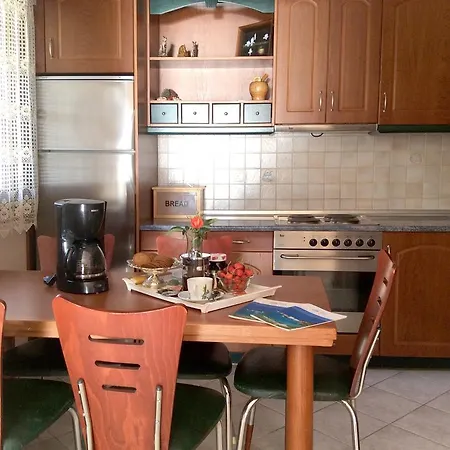 Apartment Naiada Milina